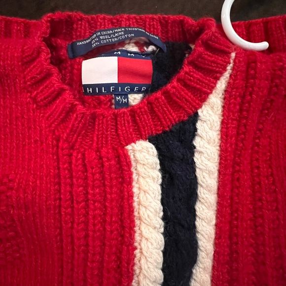 Awsome Tommy Hilfiger Sweater - Picture 3 of 3